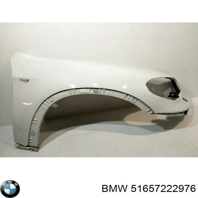 51657222976 BMW Крило переднє праве