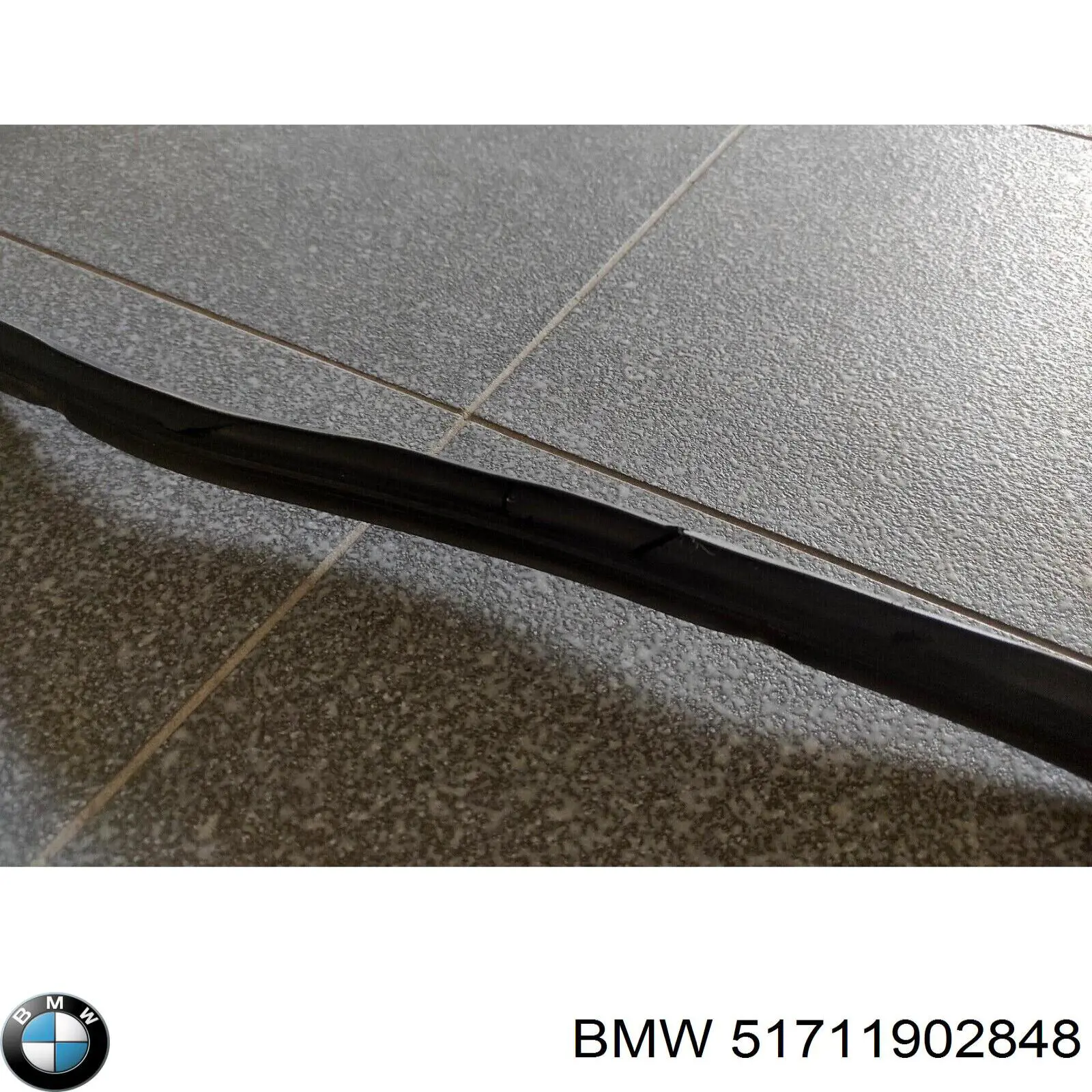 51711902848 BMW 