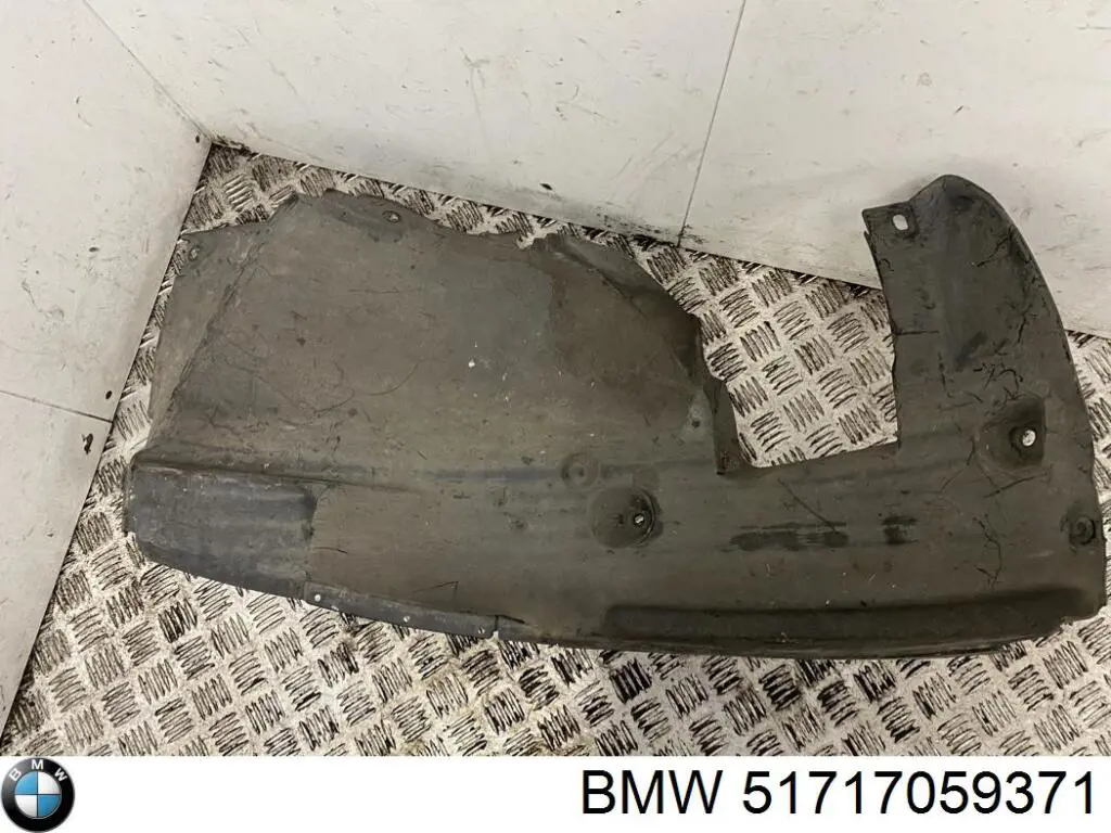 Купити 51717059371 BMW Підкрилок переднього крила, лівий задній