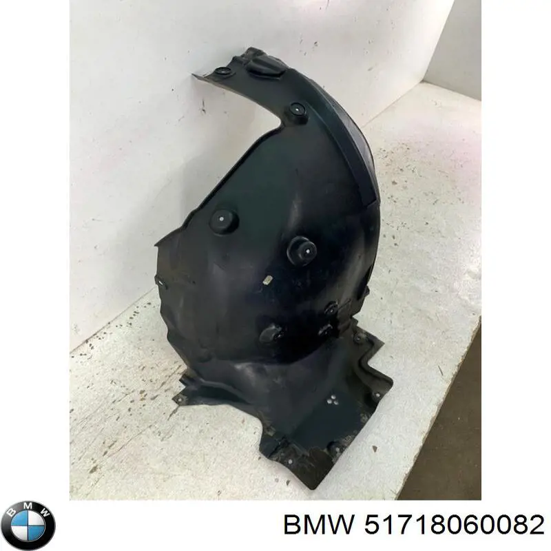 51718060082 BMW Підкрилок переднього крила, правий задній