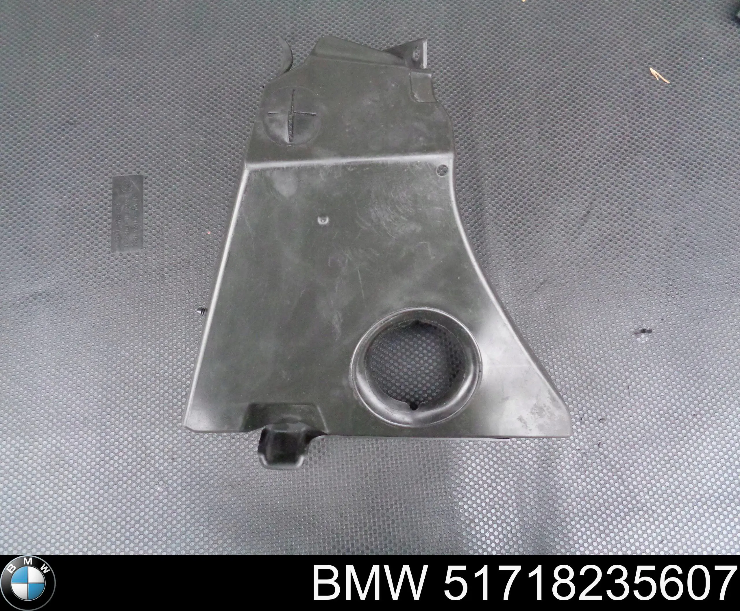 51718235607 BMW 