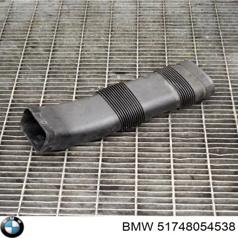 Повітропровід (дефлектор) радіатора, правий BMW 51748054538 ціна, від 65.75 USD