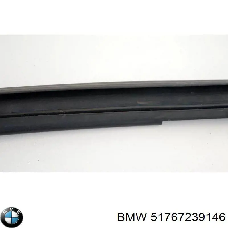 Ущільнювач капота 51767239146 BMW