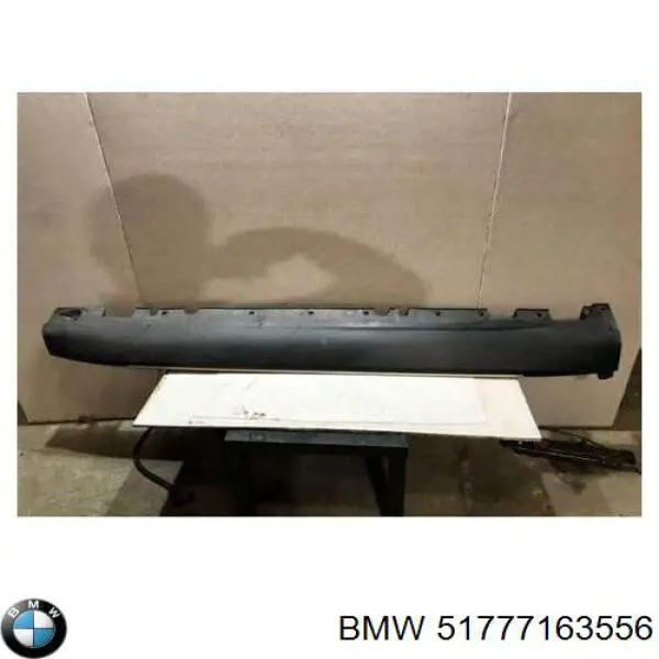 Підніжка права на BMW X5 (E70)
