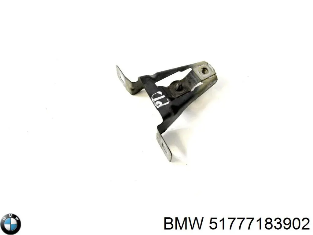 Кронштейн зовнішньої накладки порога правого 51777183902 BMW