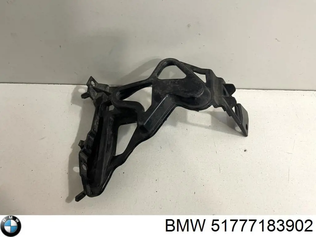 Купити 51777183902 BMW Кронштейн зовнішньої накладки порога правого