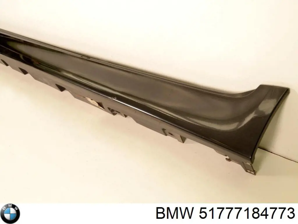 51777184773 BMW Поріг зовнішній лівий