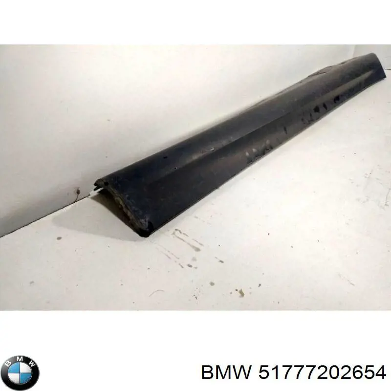 Купити 51777202654 BMW Накладка зовнішня (молдинг) порога, правий