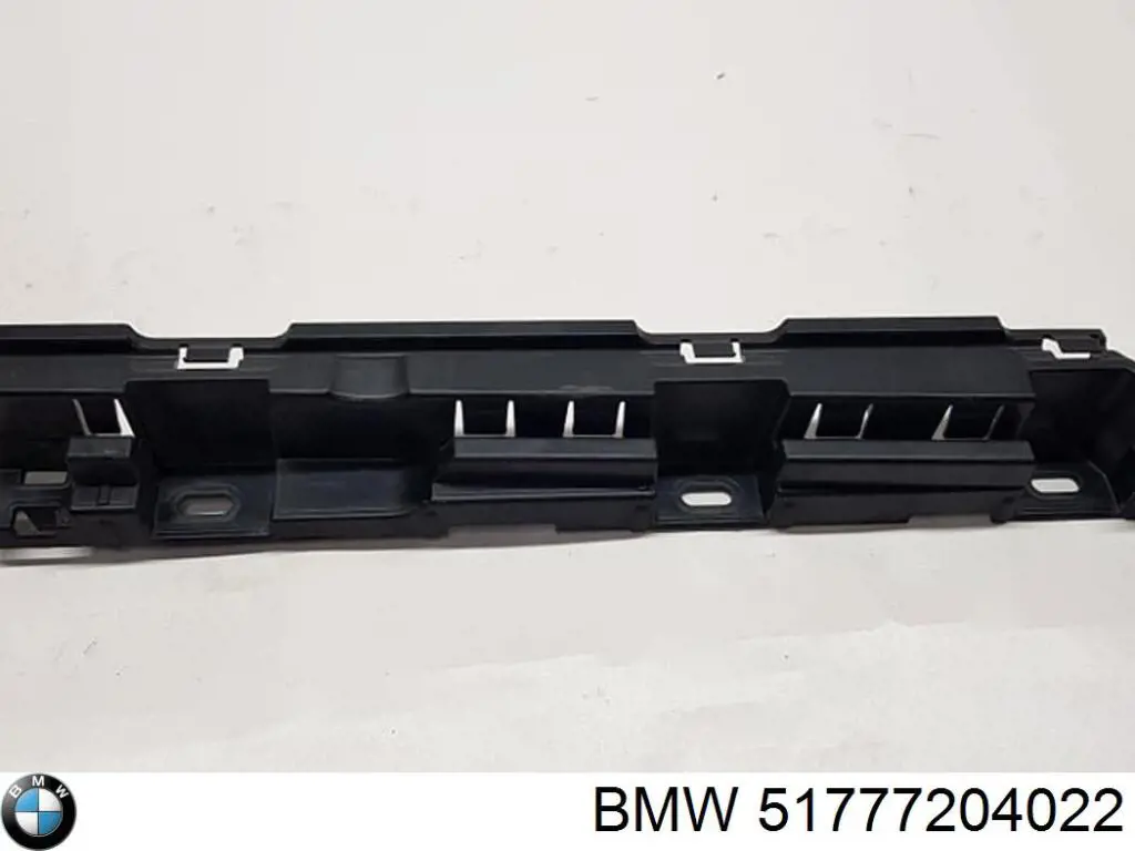  51777204022 BMW