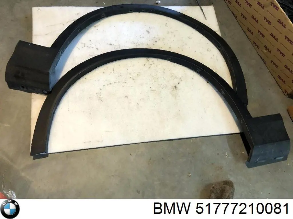 Купити 51777210081 BMW Молдинг арки крила переднього, лівий