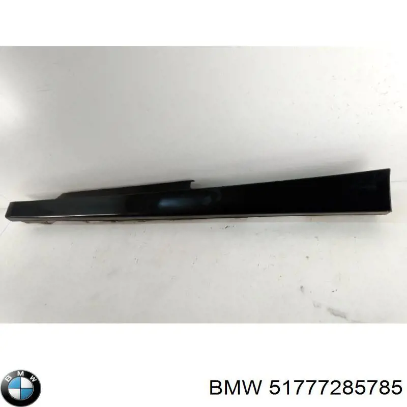 51777285785 BMW Накладка зовнішня (молдинг) порога, лівий