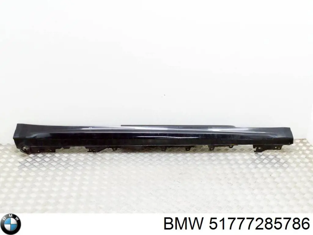 Накладка зовнішня (молдинг) порога, правий BMW 51777285786 ціна, від 38.00 USD