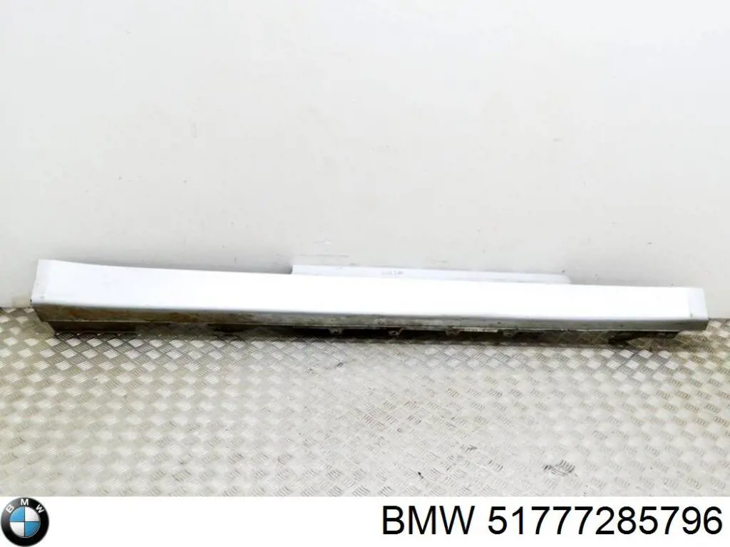 51777285796 BMW 