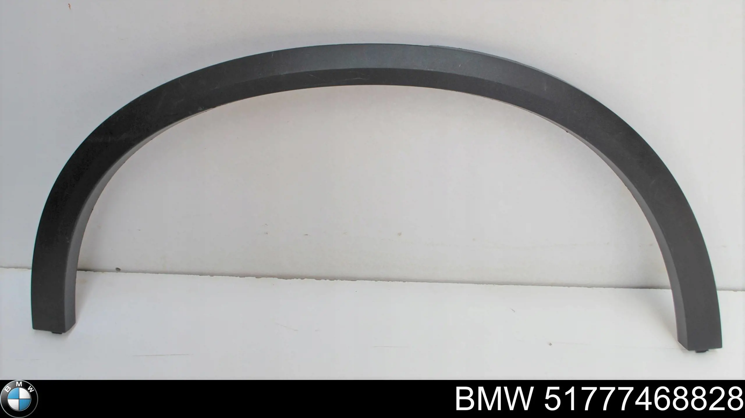 Молдинг задньої арки крила, правий BMW 51777468828 ціна, від 63.33 USD