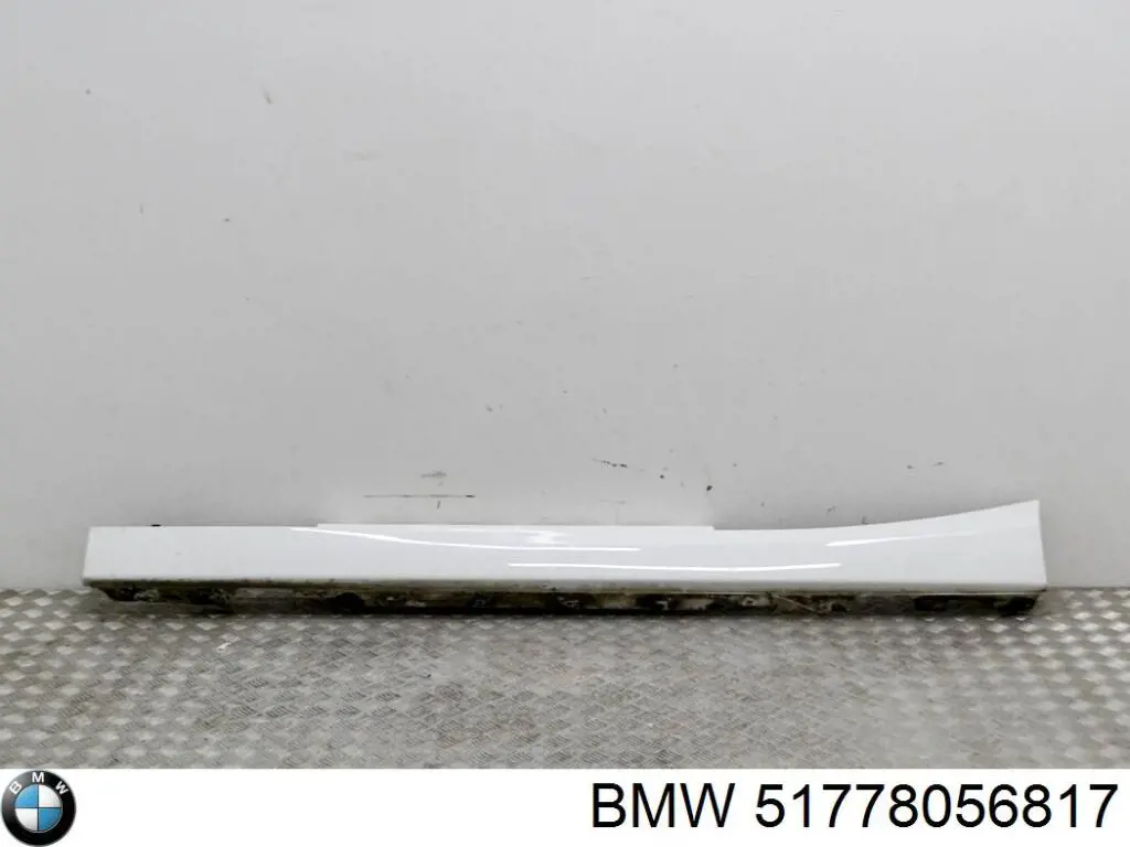 Купити 51778056817 BMW 