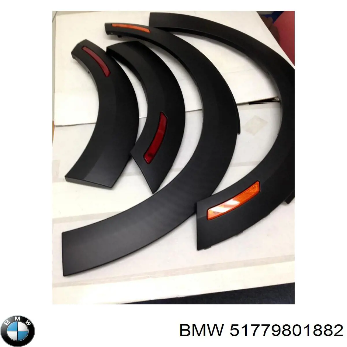 Молдинг арки крила переднього, правий BMW 51779801882 ціна, від 103.23 USD