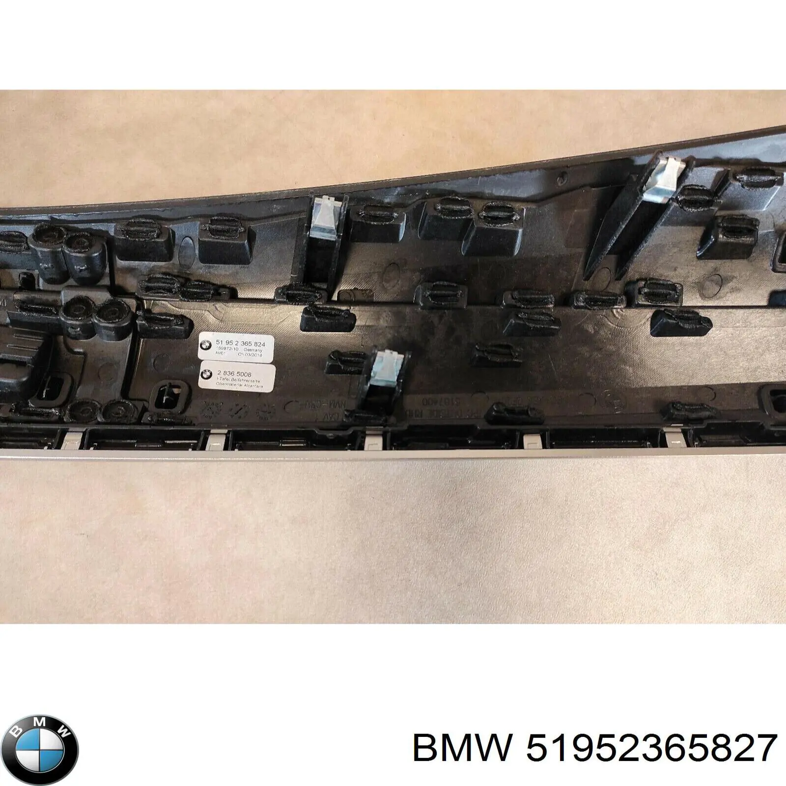 51952365827 BMW 