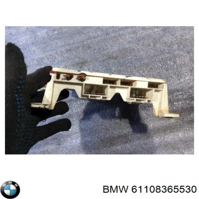 Коробка запобіжників BMW 5 седан (E39) (1995 - 2003) ціна, від 9.92 USD