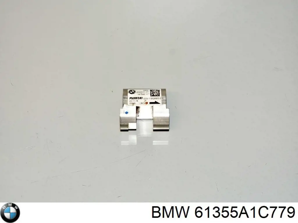 Купити 61355A1C779 BMW 