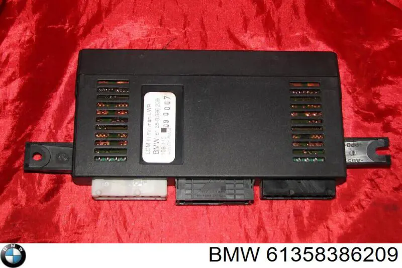 Купити 61358386209 BMW 