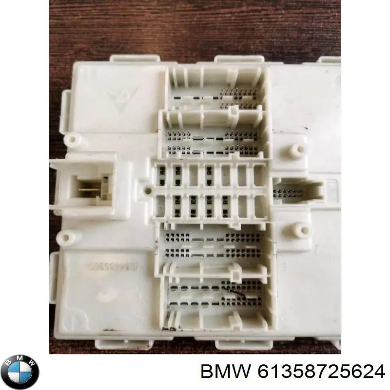 61358725624 BMW 