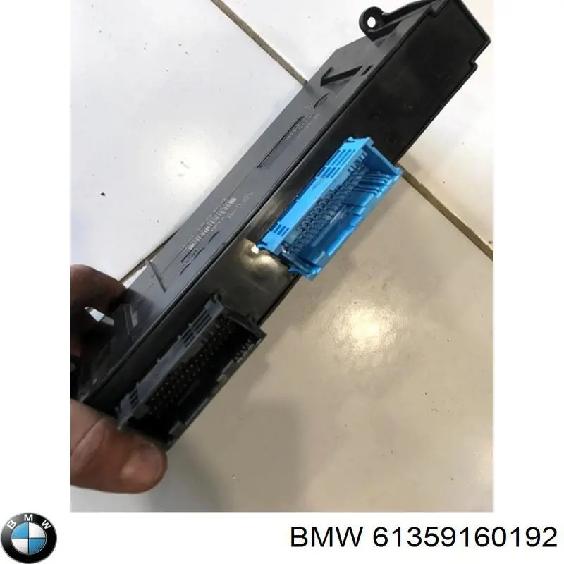  61359144390 BMW