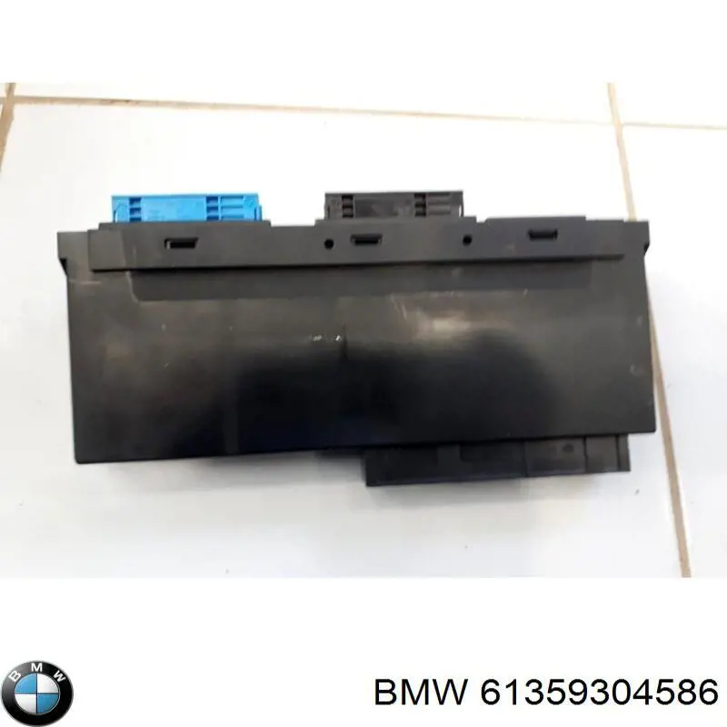  61359304586 BMW