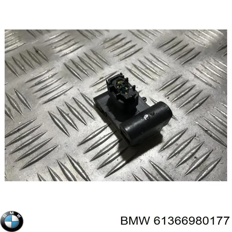Реле вентилятора BMW 61366980177 ціна, від 2.82 USD