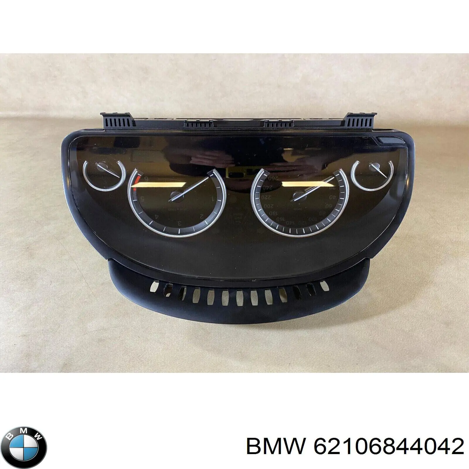 62106844042 BMW Щиток приладів