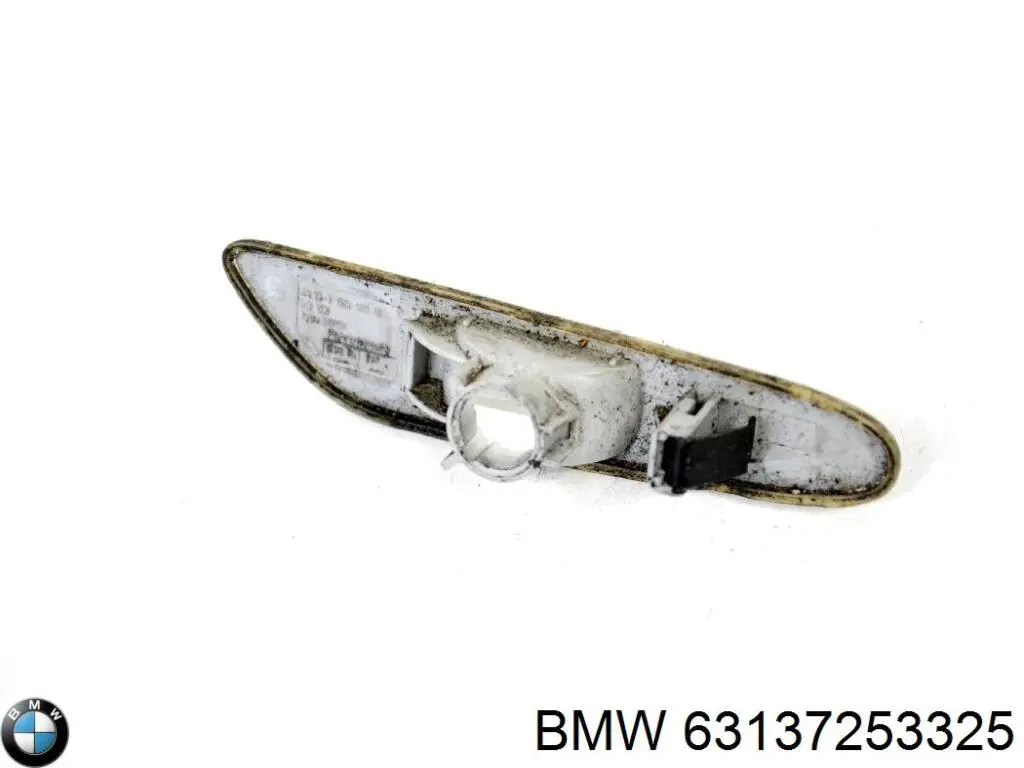 63137253325 BMW Покажчик повороту на крилі