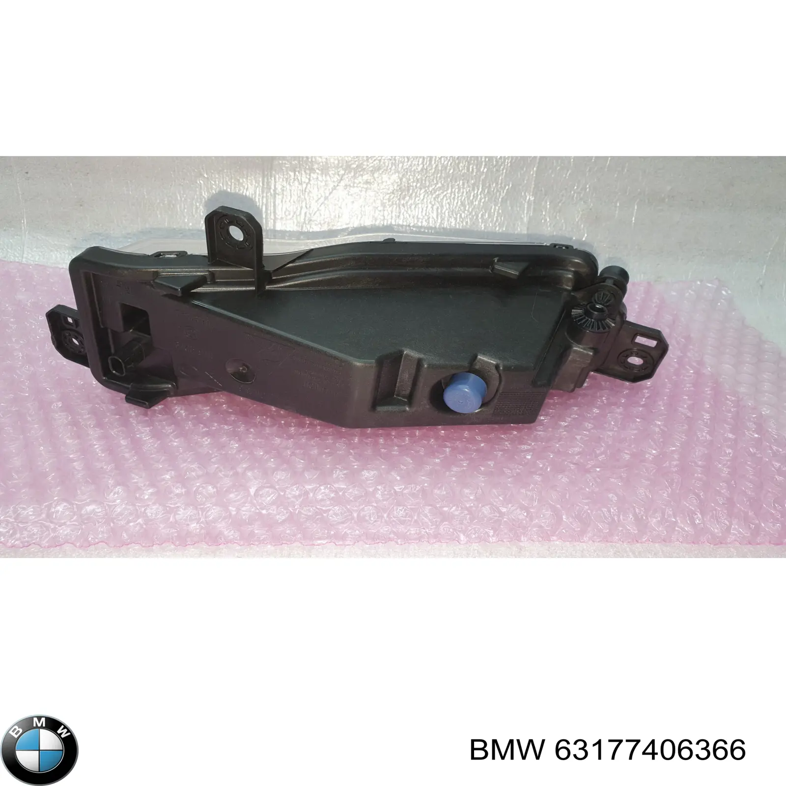 Купити 1NB012810041 HELLA Протитуманка права