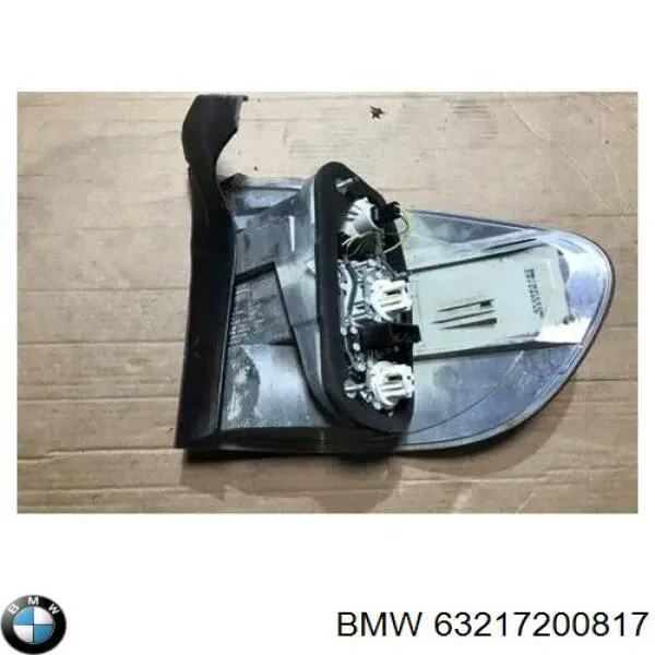 Ліхтар задній лівий, зовнішній 63217200817 BMW