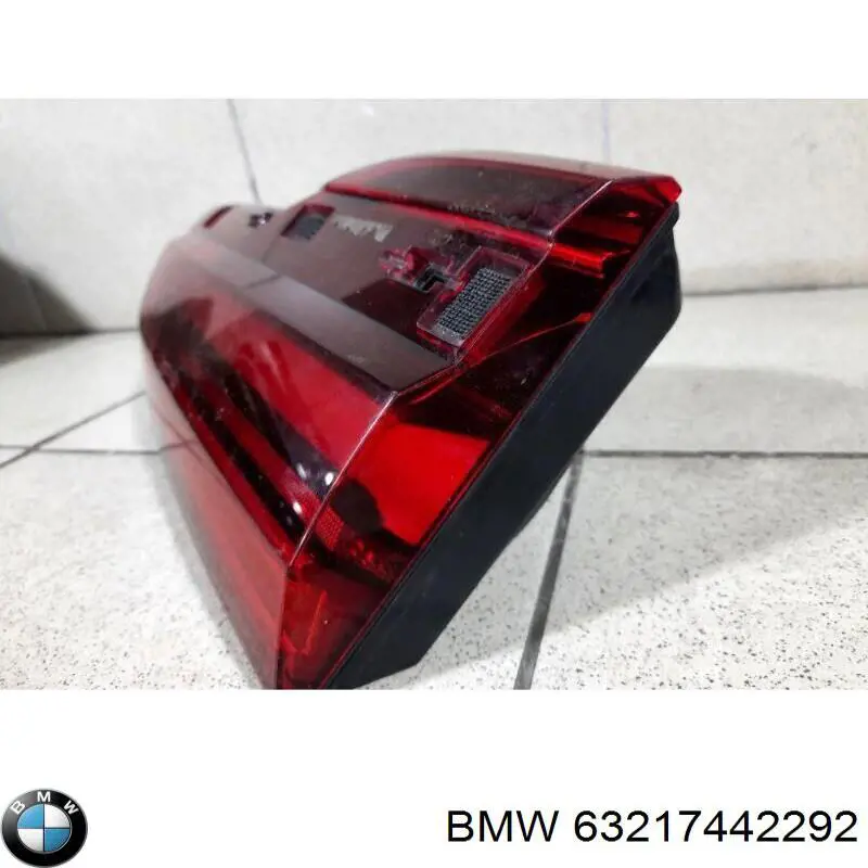 63217442292 BMW Ліхтар задній правий, внутрішній