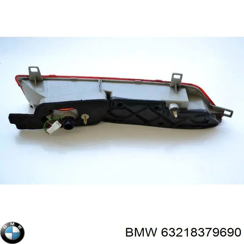 Купити 63217164742 BMW Ліхтар задній внутрішній правий