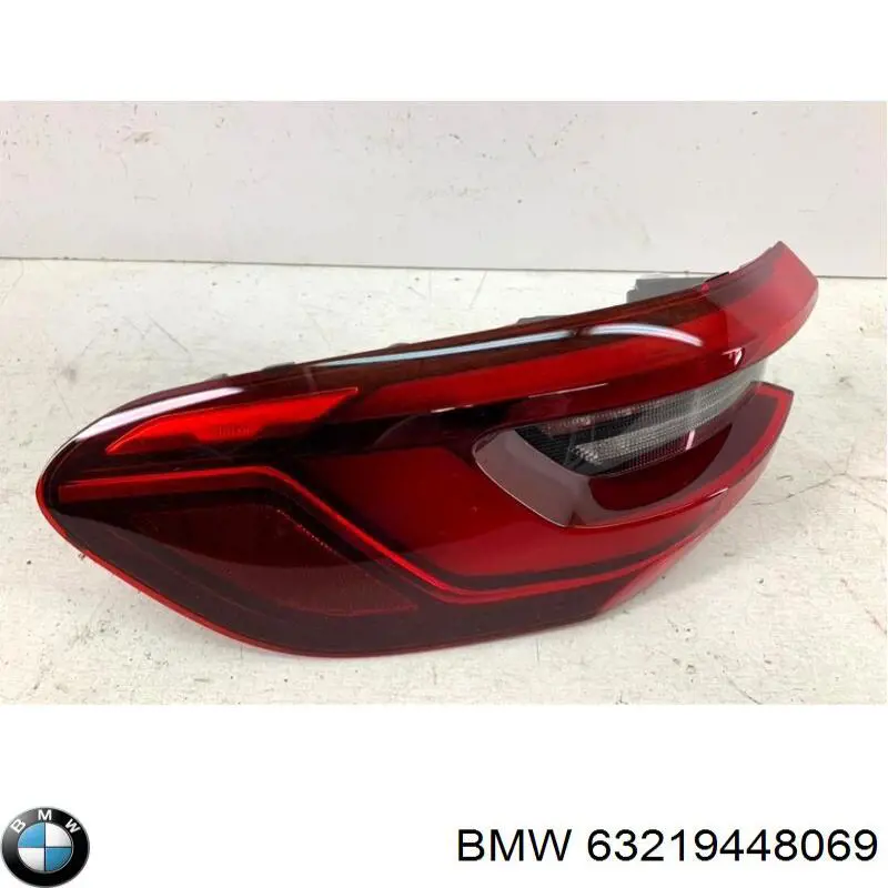 Задня ліва зовнішня фара BMW 63219448069 ціна, від 239.26 USD