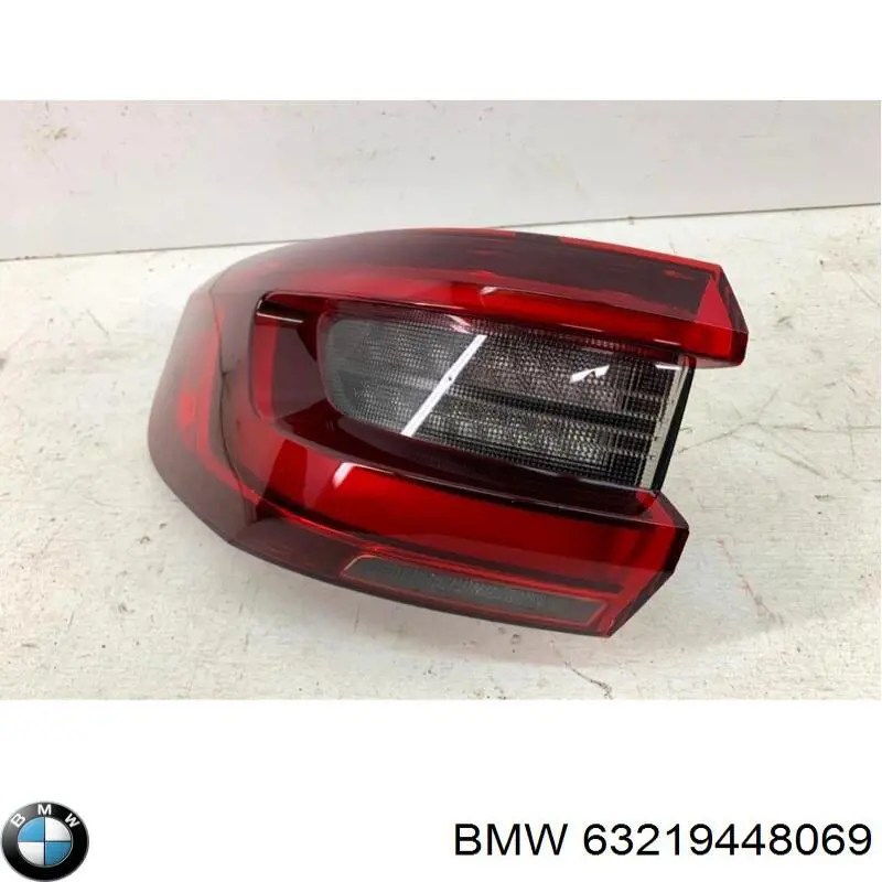 Задня ліва зовнішня фара BMW 63217442259 ціна, від 238.87 USD