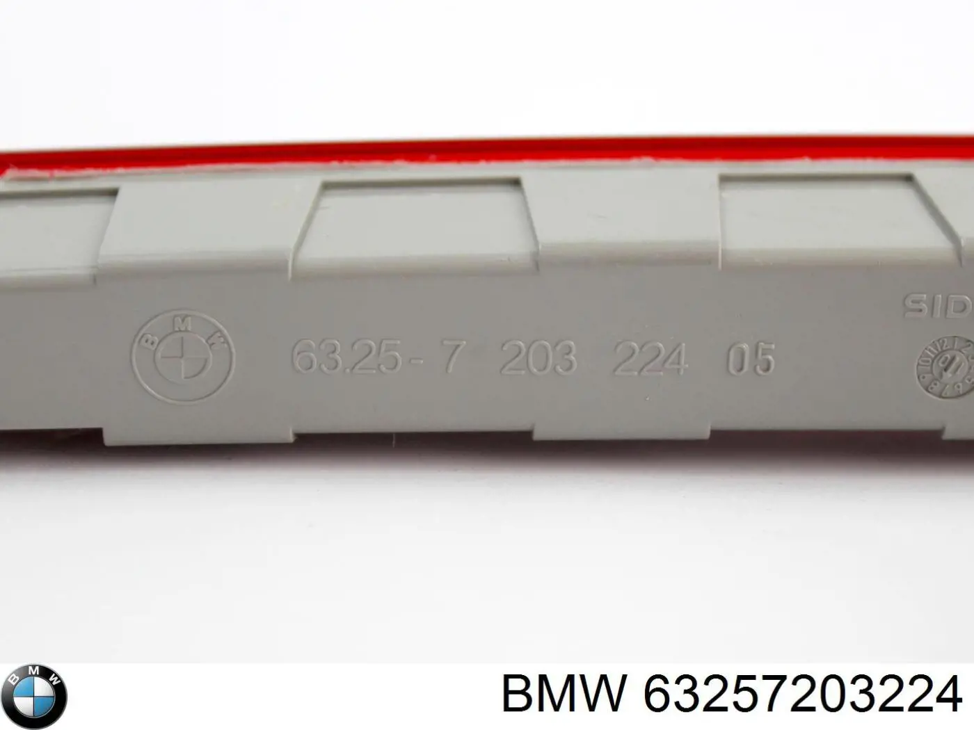 Стоп-сигнал BMW 63257203224 ціна, від 30.65 USD