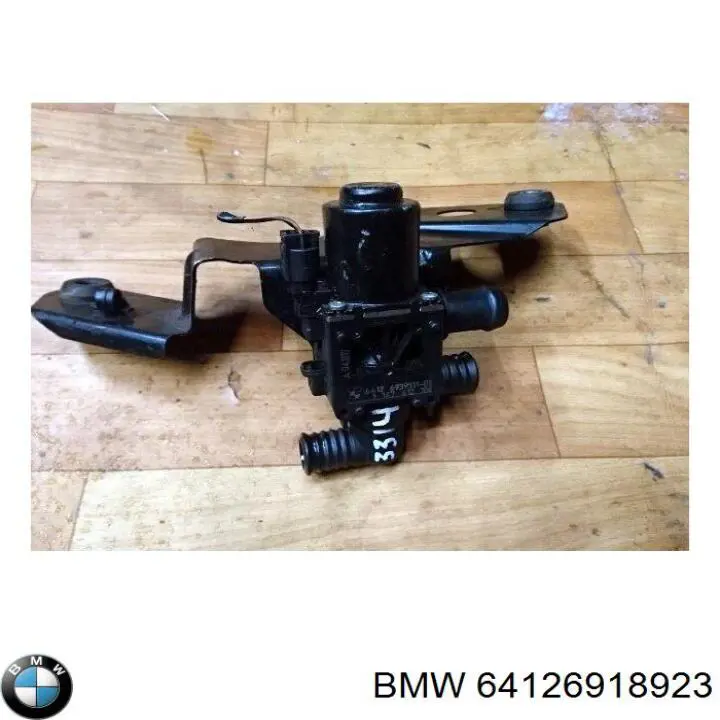 64126918924 BMW Кран пічки (обігрівача)