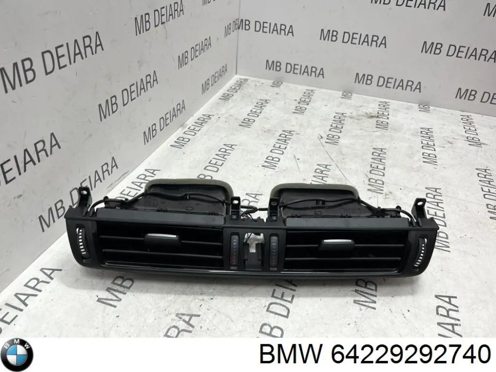 Решітка повітроводу права BMW 64229292740 ціна, від 10.69 USD
