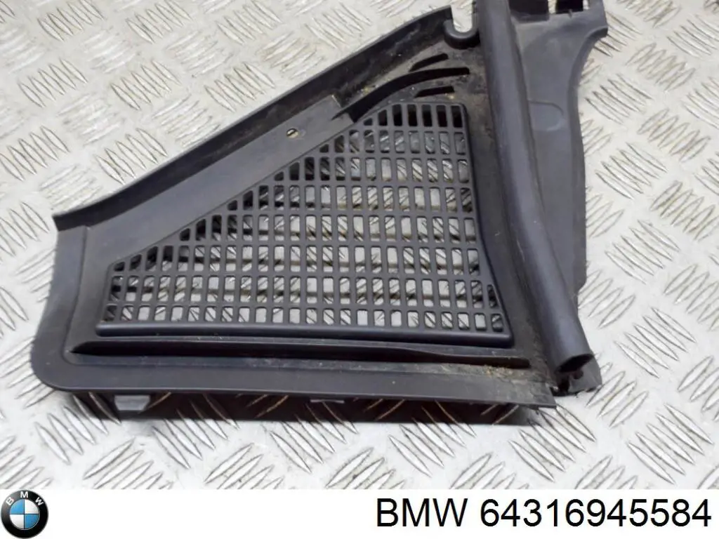 64316945584 BMW Водостік лобового скла, жабо