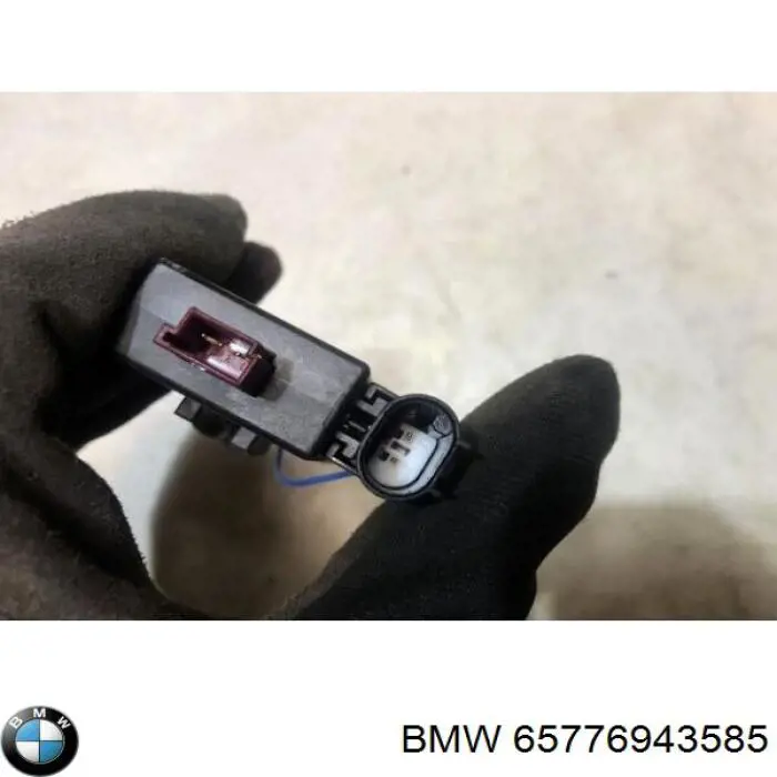 65776943585 BMW 