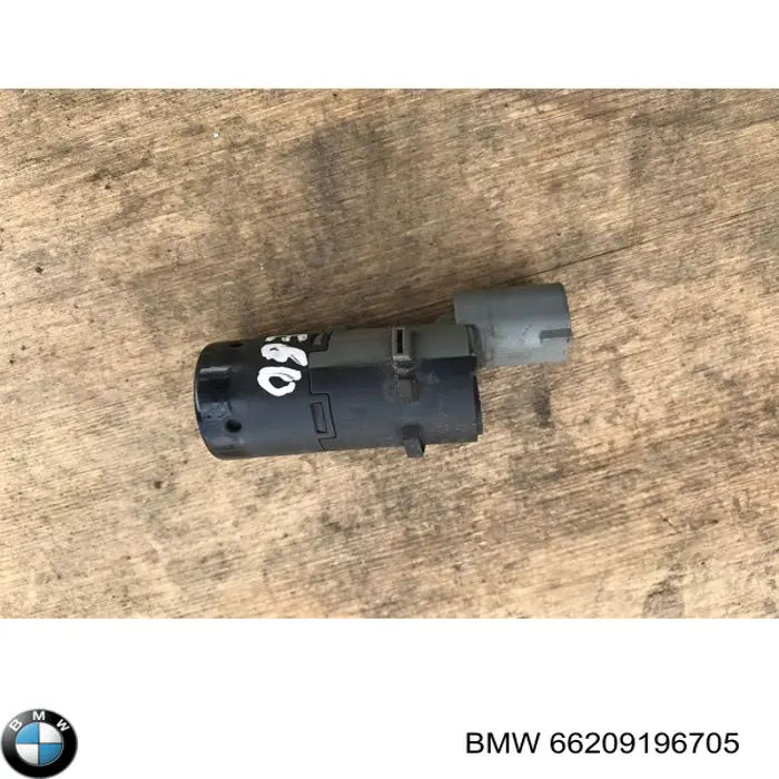 Датчик сигналізації парковки (парктронік), передній BMW 66209196705