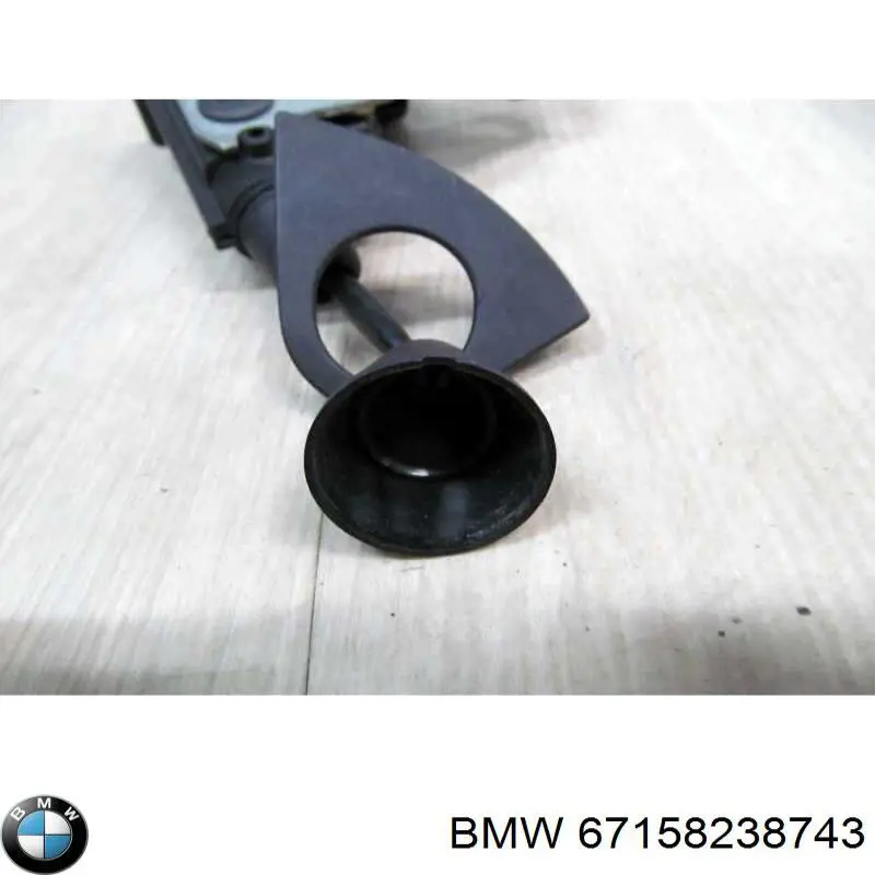  67158238743 BMW
