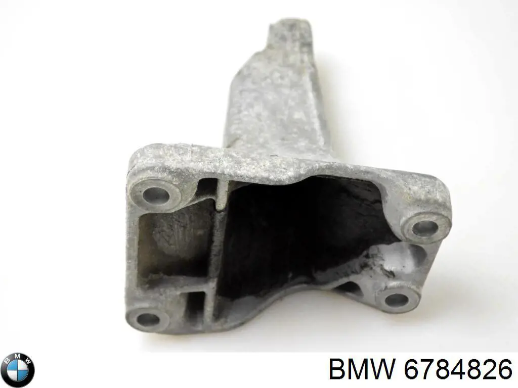 6784826 BMW Кронштейн подушки (опори) двигуна, правої