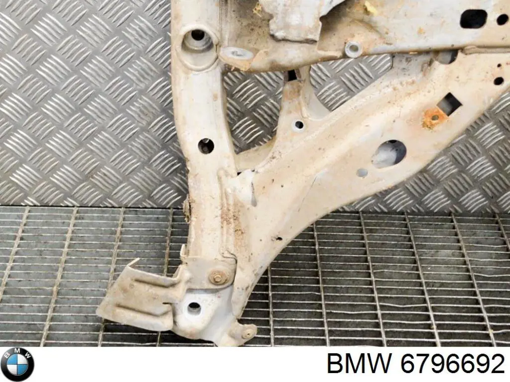Підрамник передній 6796692 BMW