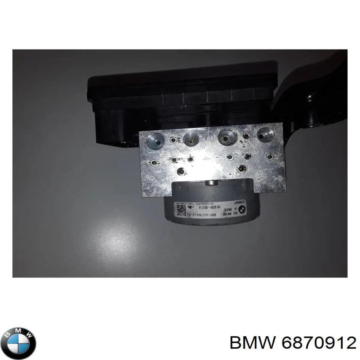 6870912 BMW Пасажирські передні двері