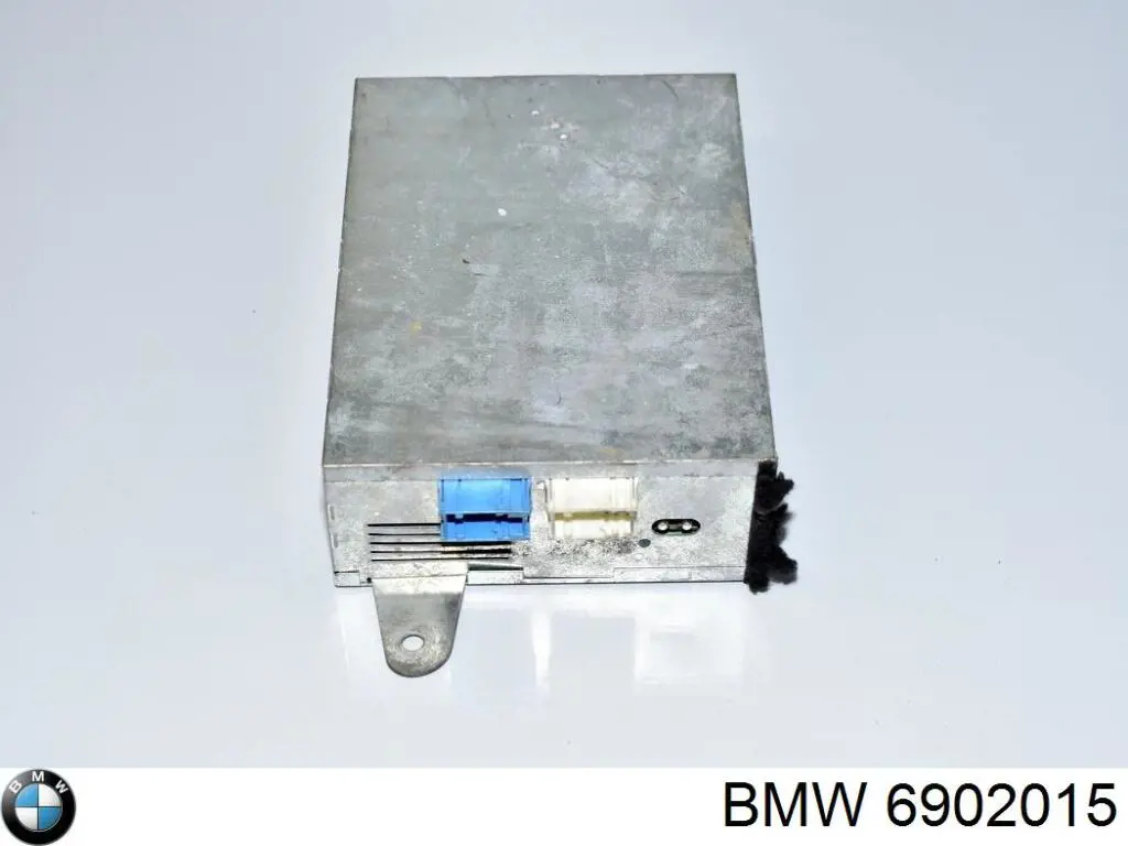  6902015 BMW