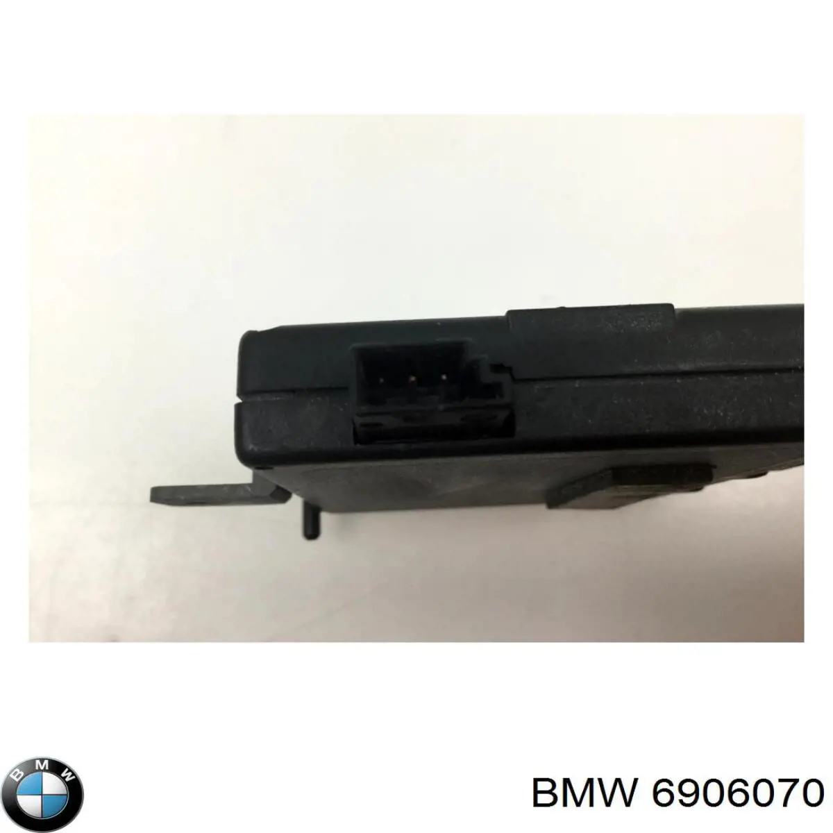 6906070 BMW 