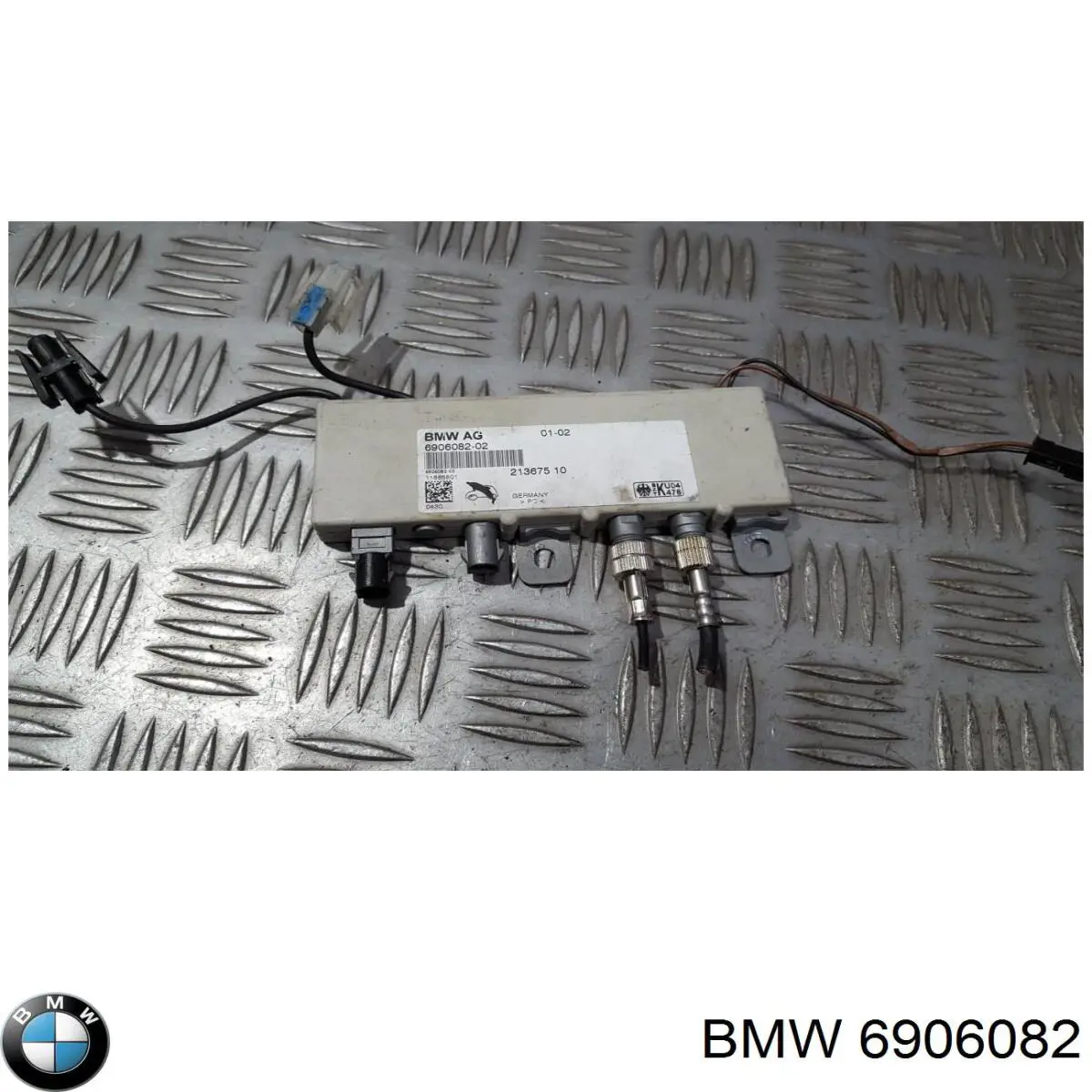 6906082 BMW 