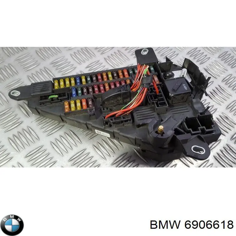 Блок запобіжників задній, салонний BMW 61146906618 ціна, від 22.80 USD